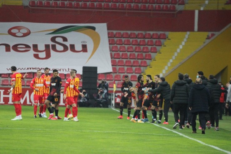 Süper Lig: Kayserispor: 0 - Galatasaray: 0 (Maç devam ediyor)