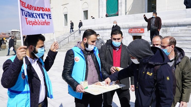 Suriyeli gençler, yardımlarından dolayı Türkiye ve Türk halkına teşekkür etti