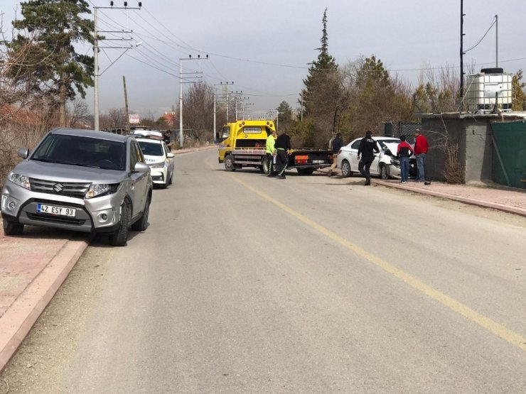 Konya’da iki otomobil çarpıştı: 1 yaralı