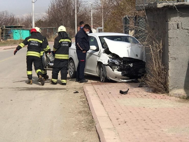 Konya’da iki otomobil çarpıştı: 1 yaralı