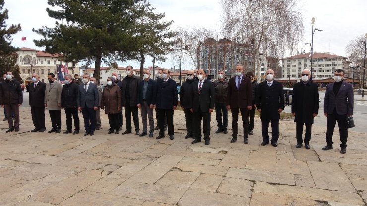 Sivas’ta İstiklal Marşı okunurken hayat durdu