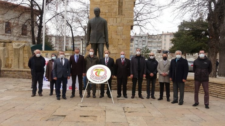 Sivas’ta İstiklal Marşı okunurken hayat durdu