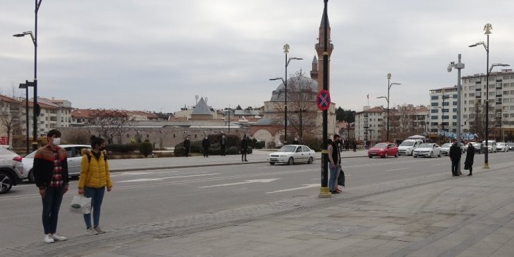 Sivas’ta İstiklal Marşı okunurken hayat durdu