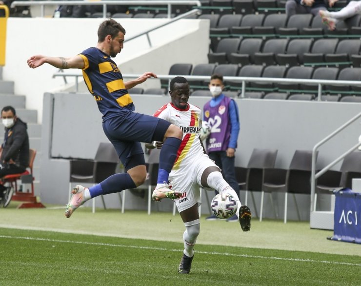 Süper Lig: MKE Ankaragücü:1 - Göztepe: 0 (İlk yarı)