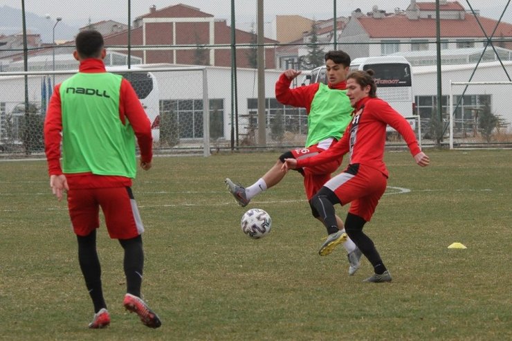 Eskişehirspor Keçiörengücü yenilgisinin ardından yenileme antrenmanı yaptı