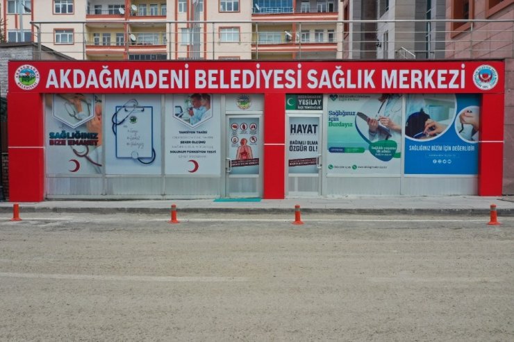 Akdağmadeni Belediyesi Sağlık Merkezi açıldı