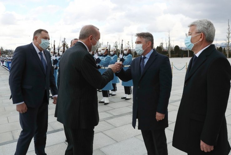 Cumhurbaşkanı Erdoğan, Bosna Hersek Devlet Başkanlığı Konseyi Başkanı Dodik’i resmi törenle karşıladı