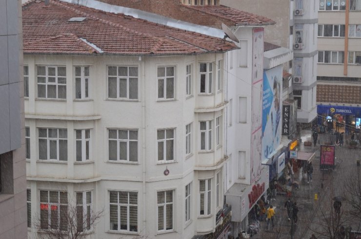 Eskişehir’e dolu yağdı