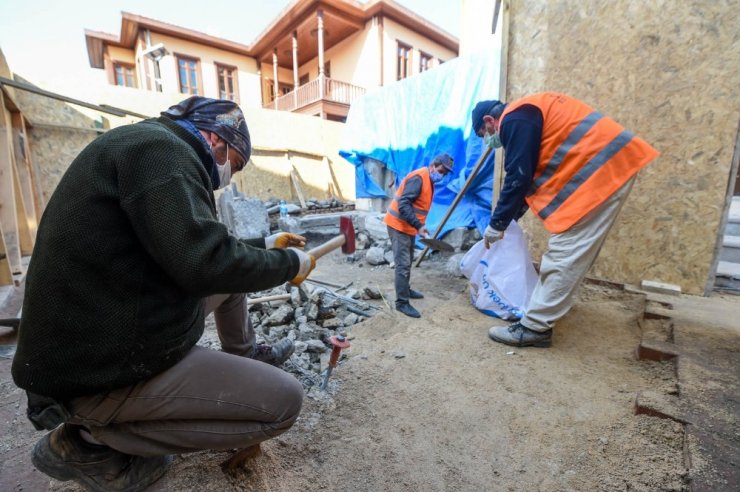 Başkent’in tarihi çeşmelerinde titiz çalışma