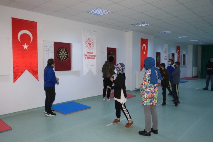 18 Mart Çanakkale Zaferi ve Şehitleri Anma Dart Turnuvası başladı