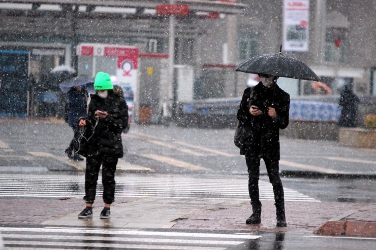 Kayseri’de Mart ayında kar yağışı etkili oldu