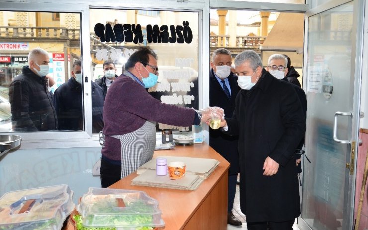 Korona virüs salgınında Kırşehir Valiliğinin denetimleri devam ediyor