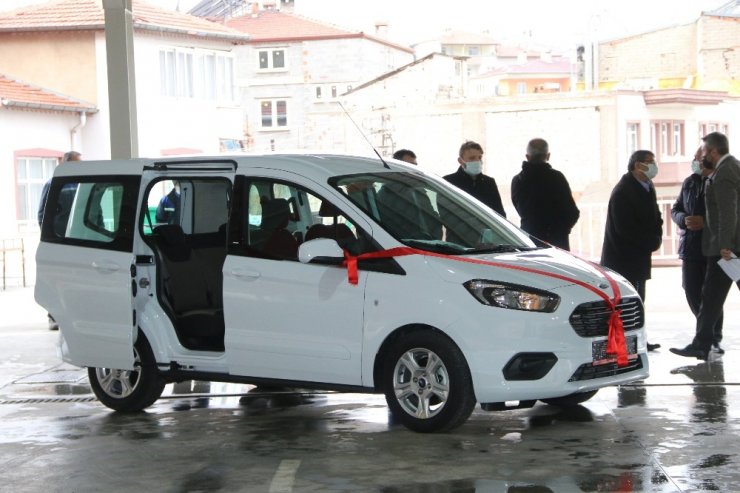 Yahyalı İlçe Sağlık Müdürlüğü’ne araç hibesi yapıldı