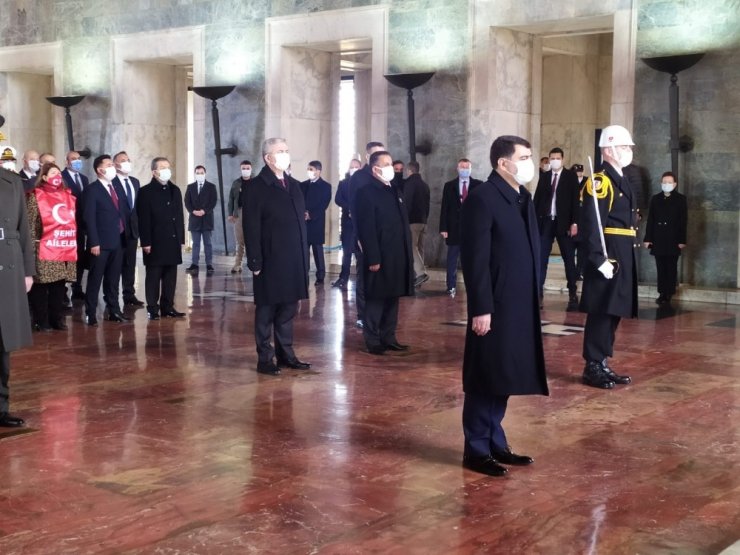 Anıtkabir’de 18 Mart Şehitleri’ni anma töreni düzenlendi