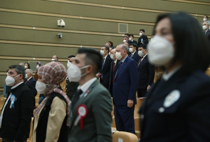 Cumhurbaşkanı Erdoğan: "En küçük gevşeklik gösterdiğimiz gün, Sevr’den beter dayatmalarla karşımıza çıkacaklardır"