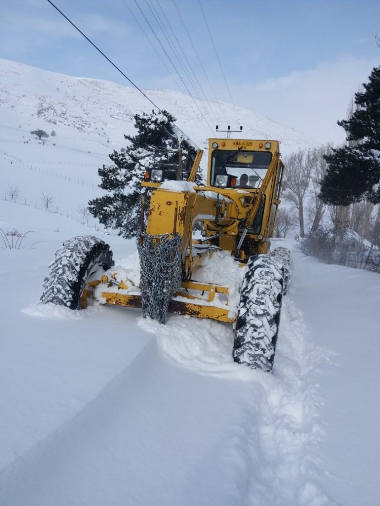 Kayseri’de 94 mahalle yolu ulaşıma açıldı