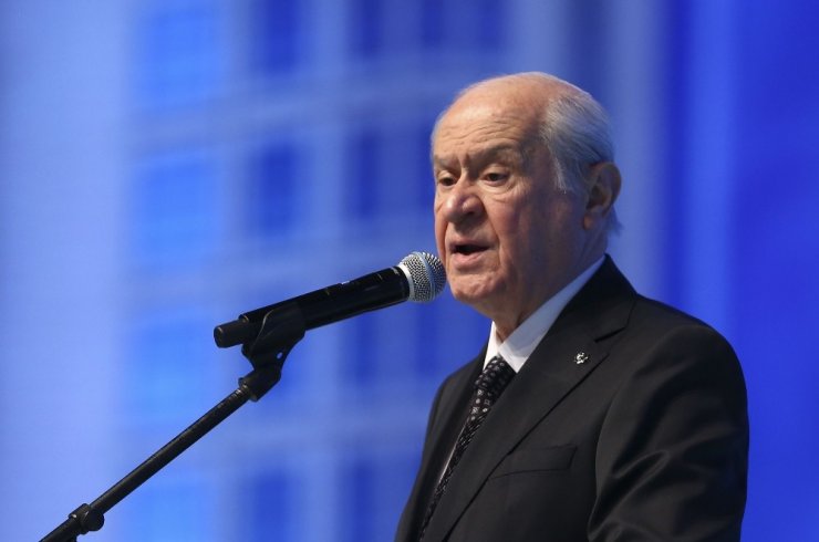 Bahçeli: "Biz devam edecek reform zincirini samimiyetle destekliyor, üzerimize düşen her sorumluluğu yerine getirmeye hazır olduğumuzu beyan ediyoruz" (1)