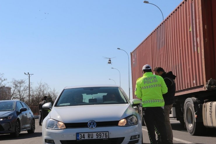 Aksaray’da helikopter destekli trafik uygulaması