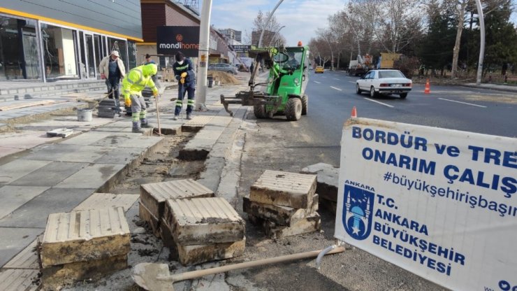 Ankara Büyükşehir’den kaldırım atağı