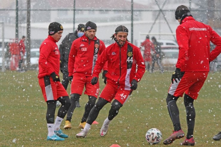 Eskişehirspor, Adana Demirspor maçı hazırlıklarını tamamladı