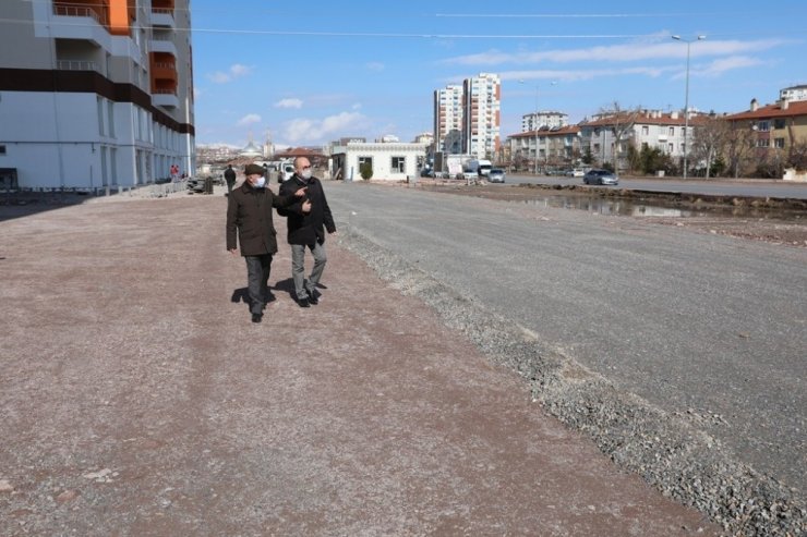 Başkan Çolakbayrakdar kentsel dönüşüm alanını inceledi