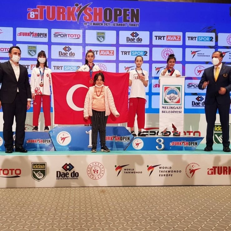 Melikgazi Belediyesi’nin yıldız sporcuları Uluslararası Turkish Open’de parladı