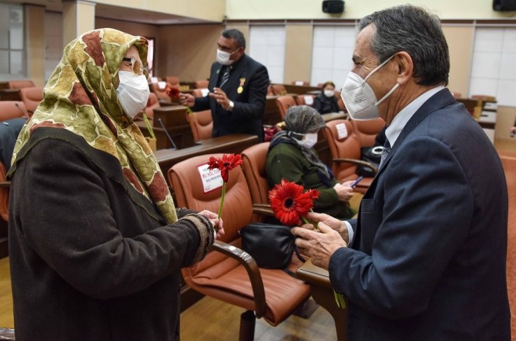 Başkan Ataç’tan şehit yakınları ve gazilere “Bir gün değil her gün beraberiz”