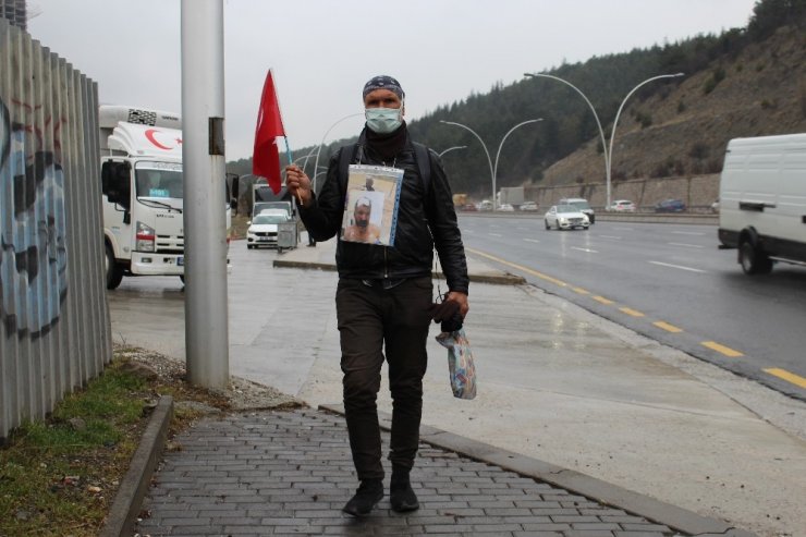 Adalet aramak için Gaziantep’ten Ankara’ya yürüdü