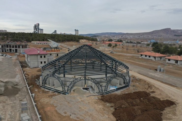 Saraya at yetiştirilmişti, çalışmalar hızla sürüyor