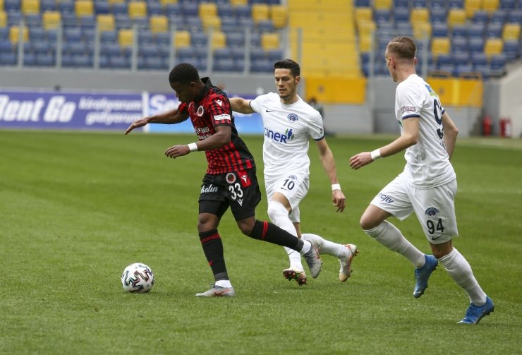 Süper Lig: Gençlerbirliği: 0 - Kasımpaşa: 0 (İlk yarı)