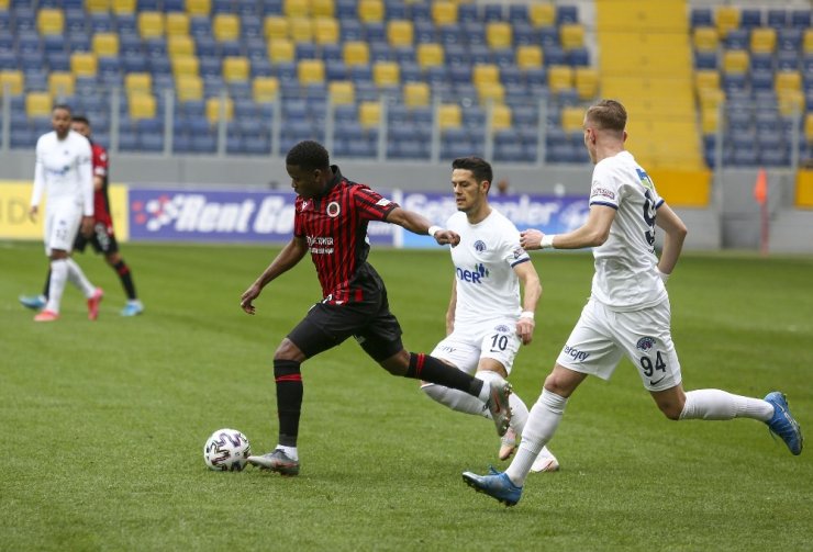 Süper Lig: Gençlerbirliği: 0 - Kasımpaşa: 0 (İlk yarı)