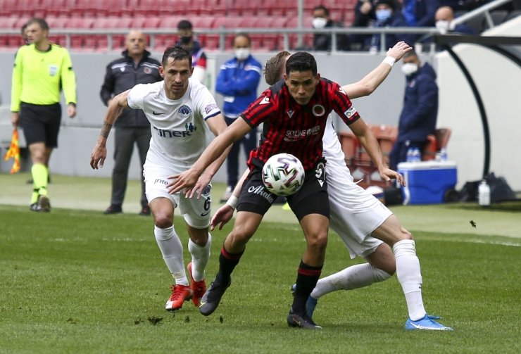 Süper Lig: Gençlerbirliği: 0 - Kasımpaşa: 0 (İlk yarı)