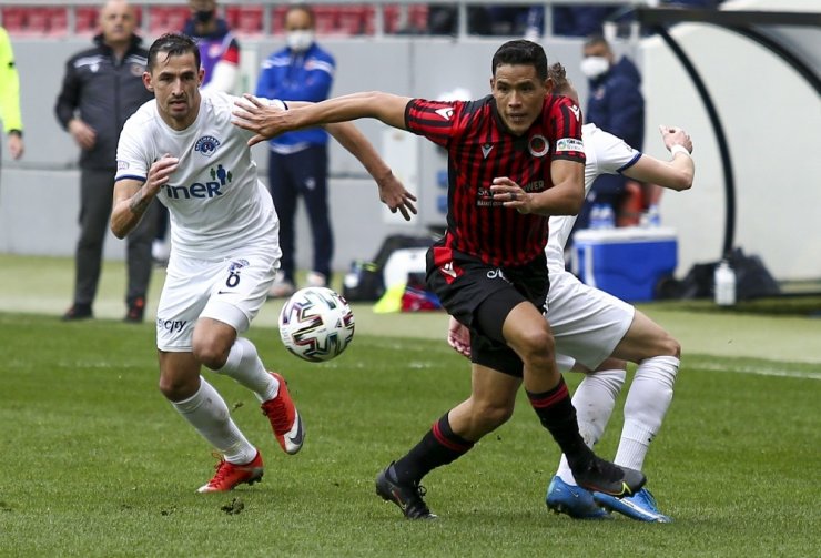 Süper Lig: Gençlerbirliği: 0 - Kasımpaşa: 0 (İlk yarı)