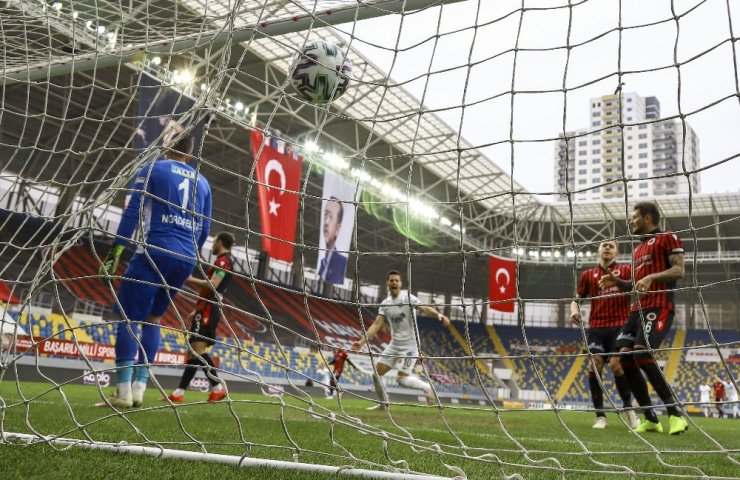 Süper Lig: Gençlerbirliği: 2 - Kasımpaşa: 1 (Maç Sonucu)