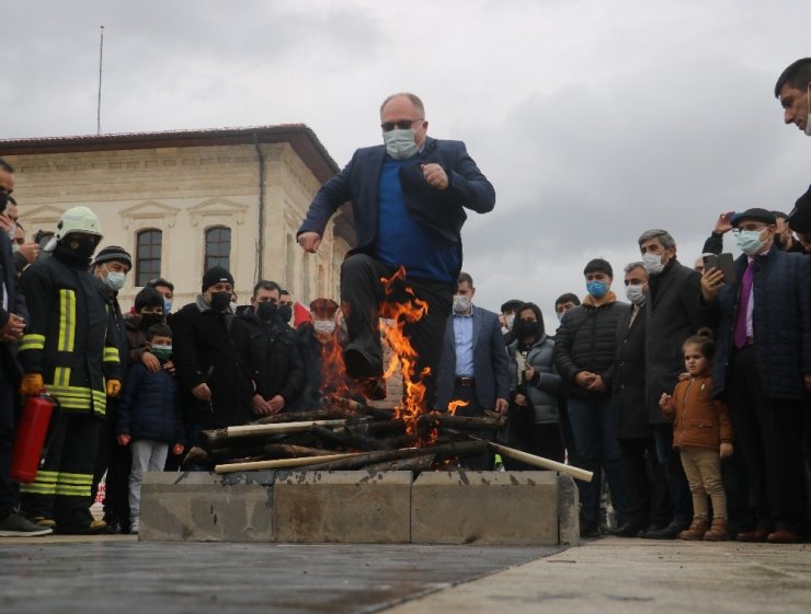 Nevruz kutlamasında dikkat çeken görüntü