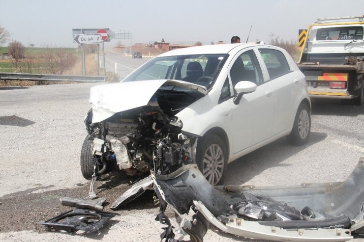 Konya’da otomobiller çarpıştı: 7 yaralı