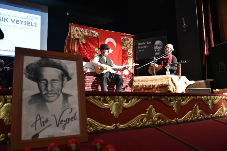 Aşık Veysel türküleriyle anıldı