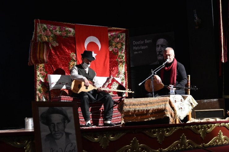 Aşık Veysel türküleriyle anıldı