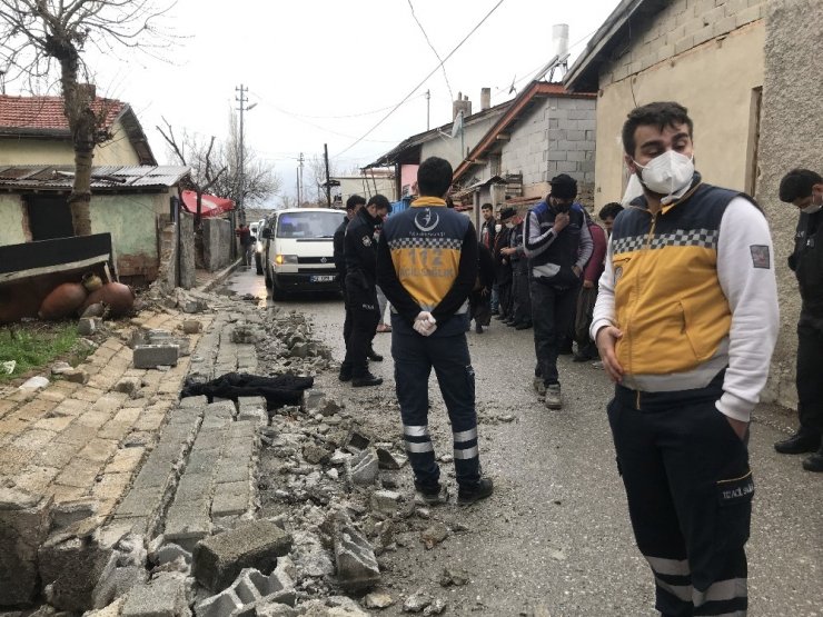 Konya’da çöken duvarın altında kalan 5 yaşındaki çocuk öldü