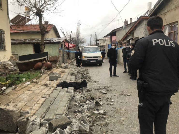 Konya’da çöken duvarın altında kalan 5 yaşındaki çocuk öldü