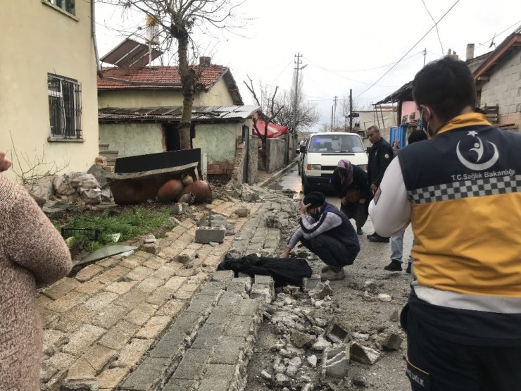 Konya’da çöken duvarın altında kalan 5 yaşındaki çocuk öldü