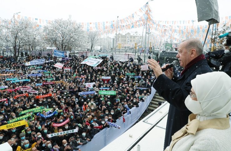 Cumhurbaşkanı Erdoğan: “Başaramayacaklar, çünkü bu defa farklı bir Türkiye var"