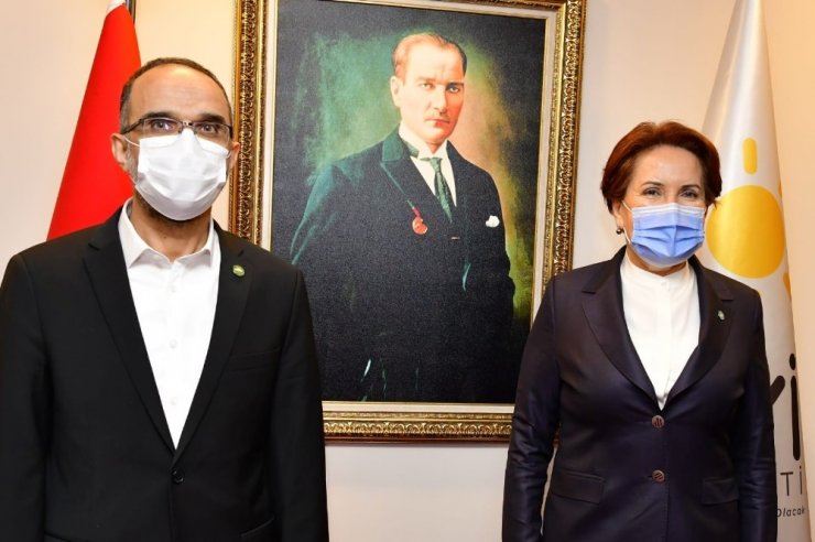 İYİ Parti lideri Akşener, Yunan Büyükelçi Diamessis’i ağırladı