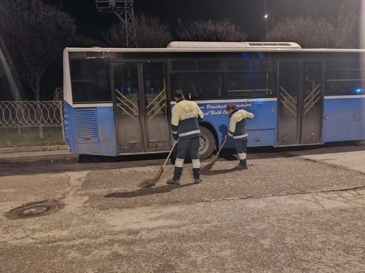 Keçiören’de gece temizlik ekibi kuruldu