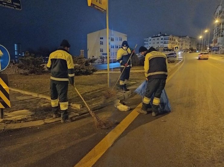 Keçiören’de gece temizlik ekibi kuruldu