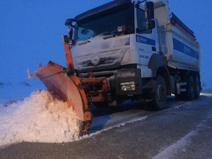 Sincan Belediyesi kar mesaisinde