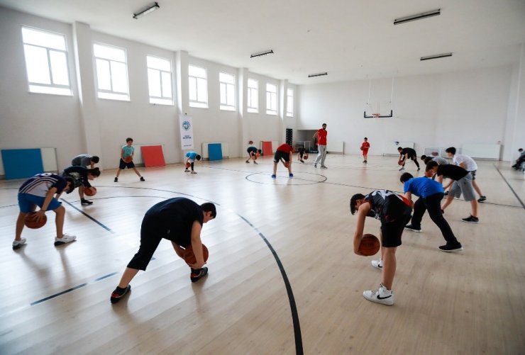 Talas’ta 7 gün basketbol kursu