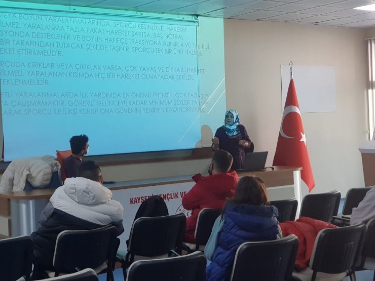 TOHM sporcularına gelişim semineri