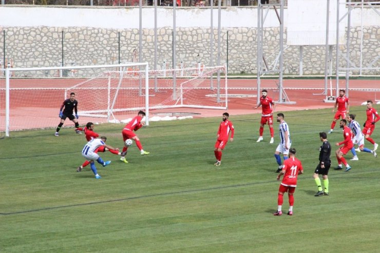 3. Lig: Karaman Belediyespor:0 - Halide Edip Adıvarspor:1