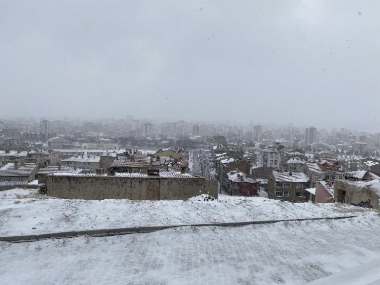 Mart ayında yağan kar hayatı olumsuz etkiledi